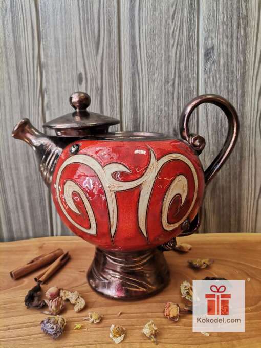 Керамичен червен чайник Ориент