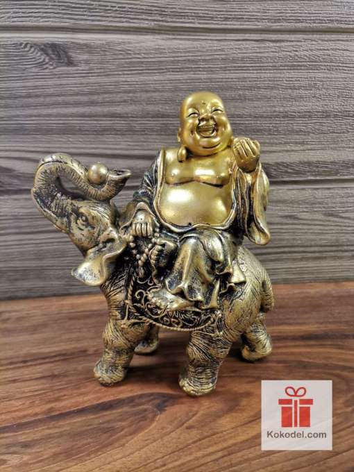 Фигура Буда върху слон